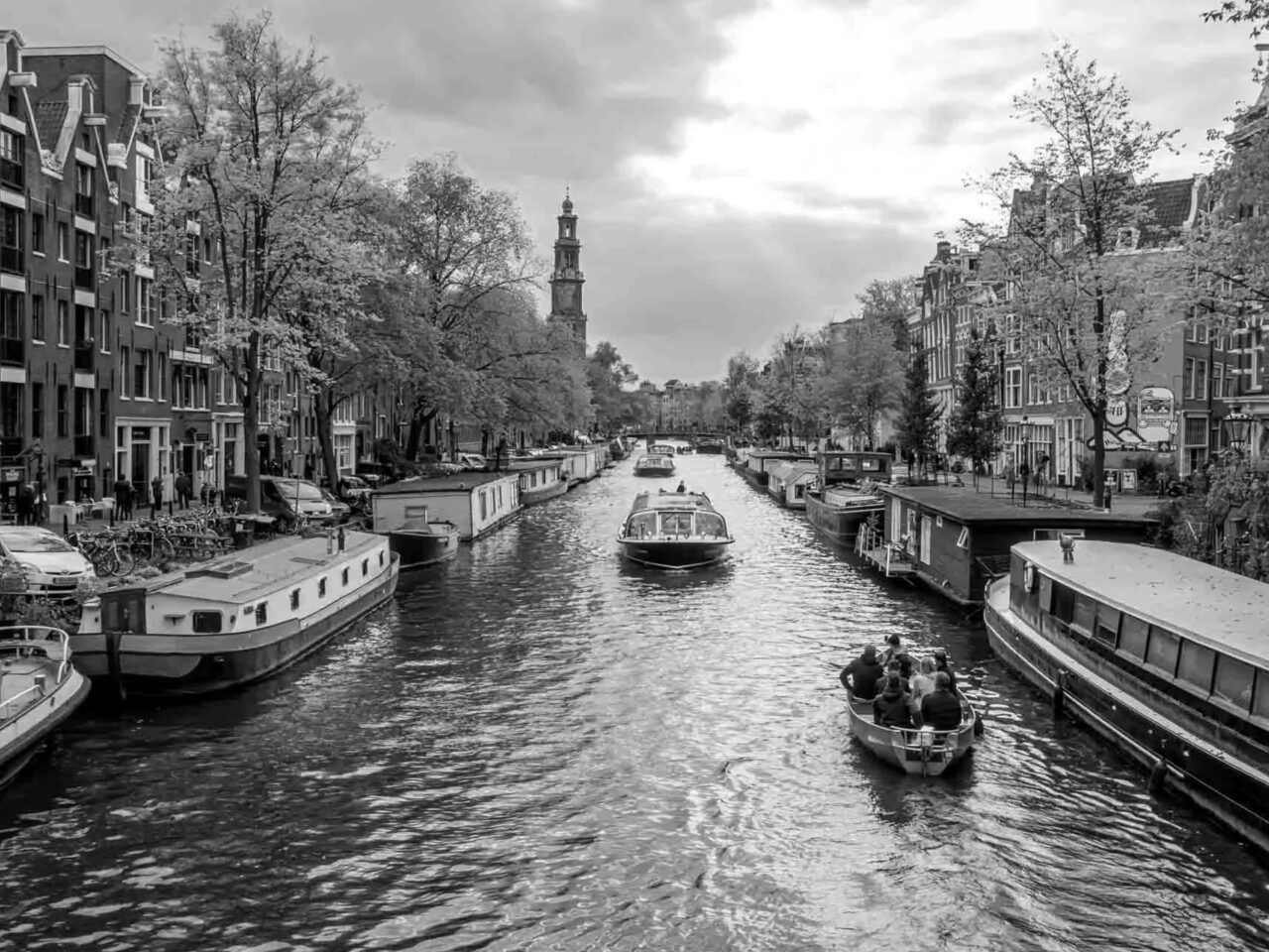 Amsterdam-Zwart-Wit.png-1